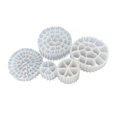 شراء MBBR Biomedia Biochip 30 MBB Ultimate Bio Filter Media لمعالجة مياه الصرف الصحي في 10mm/16mm/25mm/30mm online manufacture